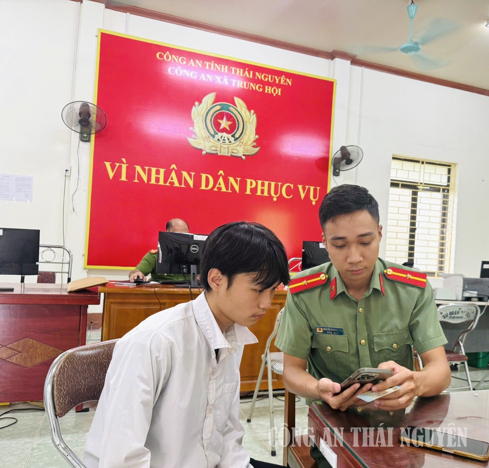 Trung Hội đẩy mạnh VNeID