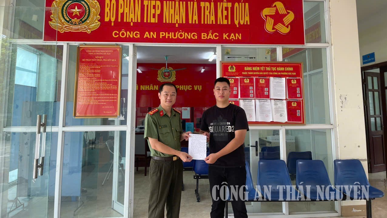 Lan tỏa tinh thần xung kích qua những lá đơn tình nguyện tham gia nghĩa vụ Công an nhân dân năm 2027