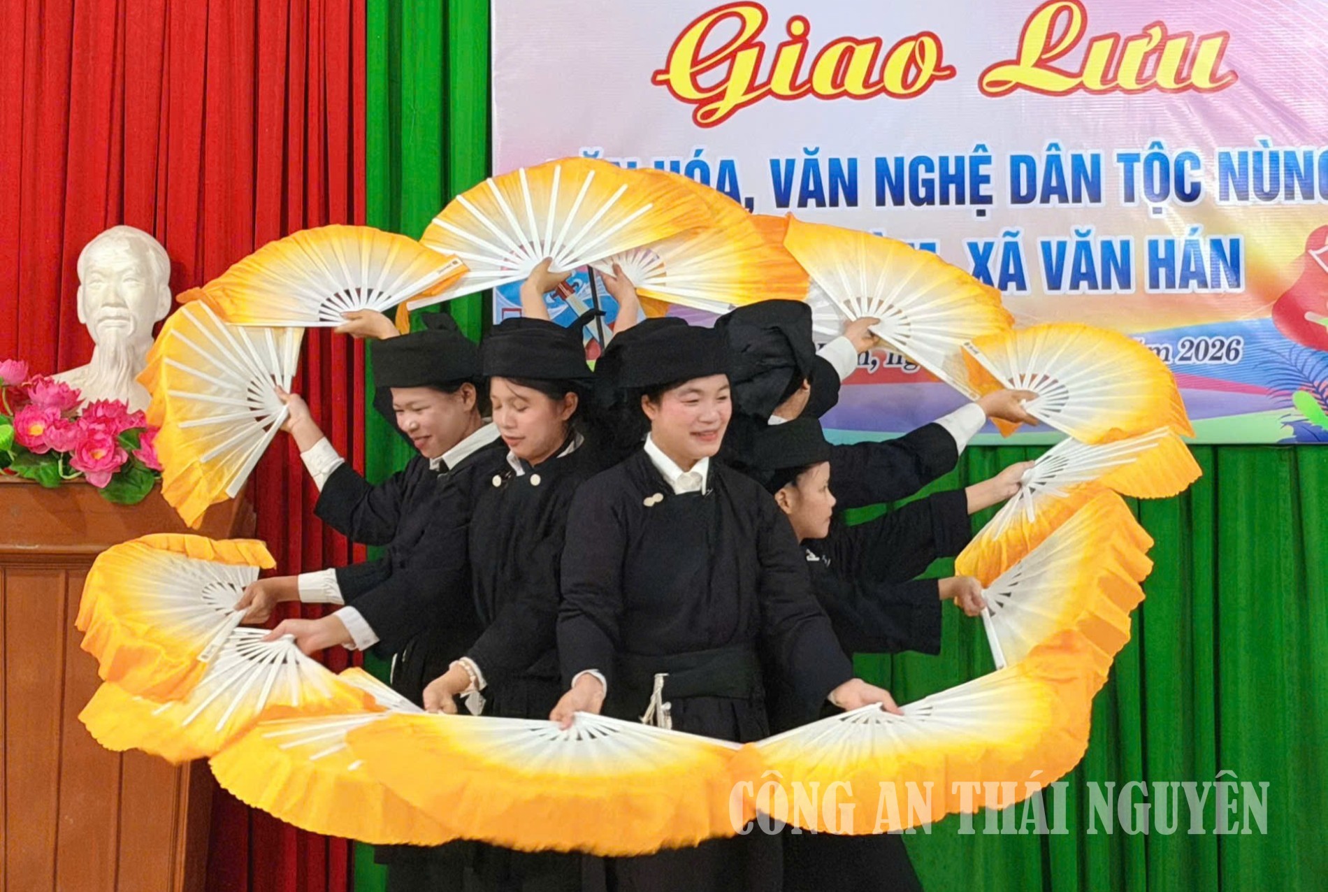 VĂN HÁN BẢO TỒN VĂN HÓA 2