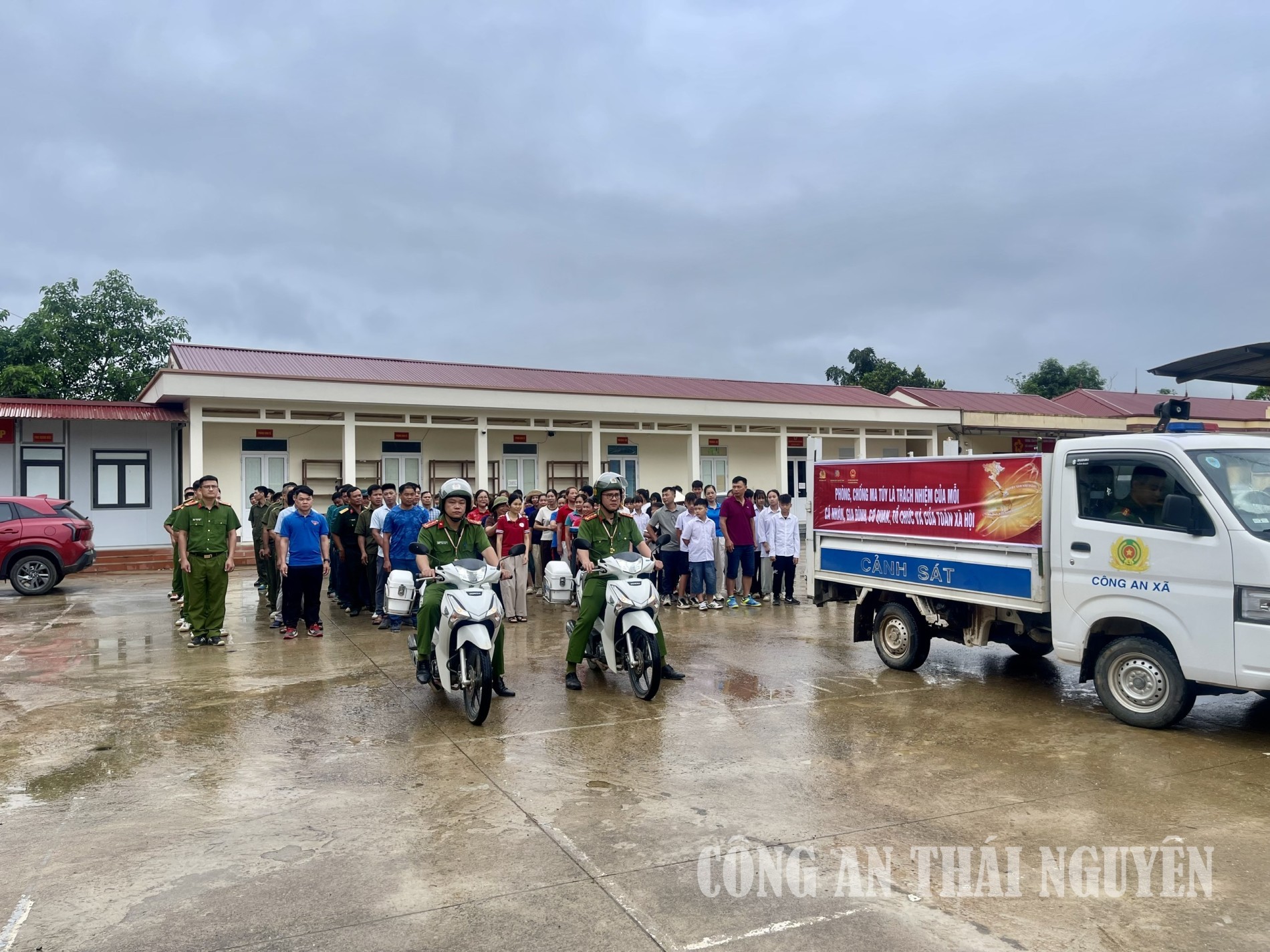 Ra quân xây dựng và giữ vững địa bàn “xã không ma túy” tại xã Xuân Dương.