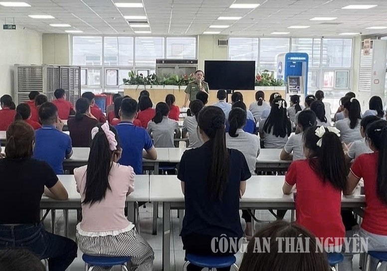 Tuyên truyền pháp luật về bảo đảm an ninh, an toàn doanh nghiệp
