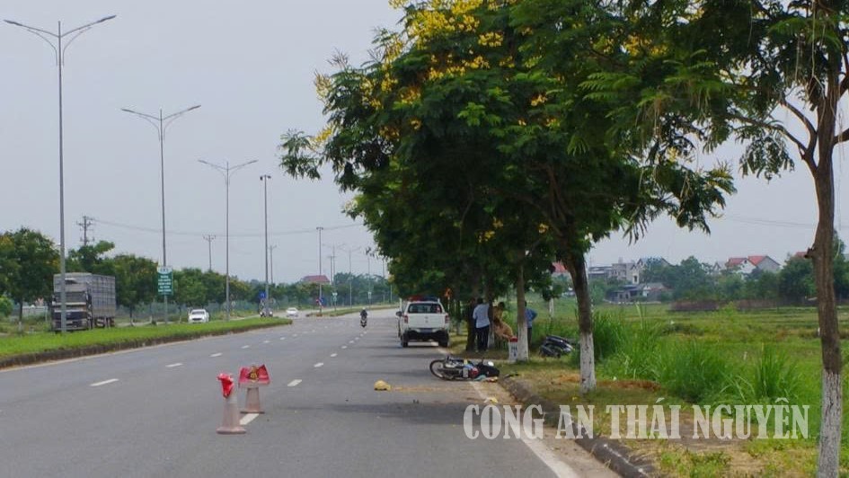 Hiện trường vụ vi phạm quy định về tham gia giao thông đường bộ xảy ra tại đường vành đai 5 thuộc phường Vạn Xuân