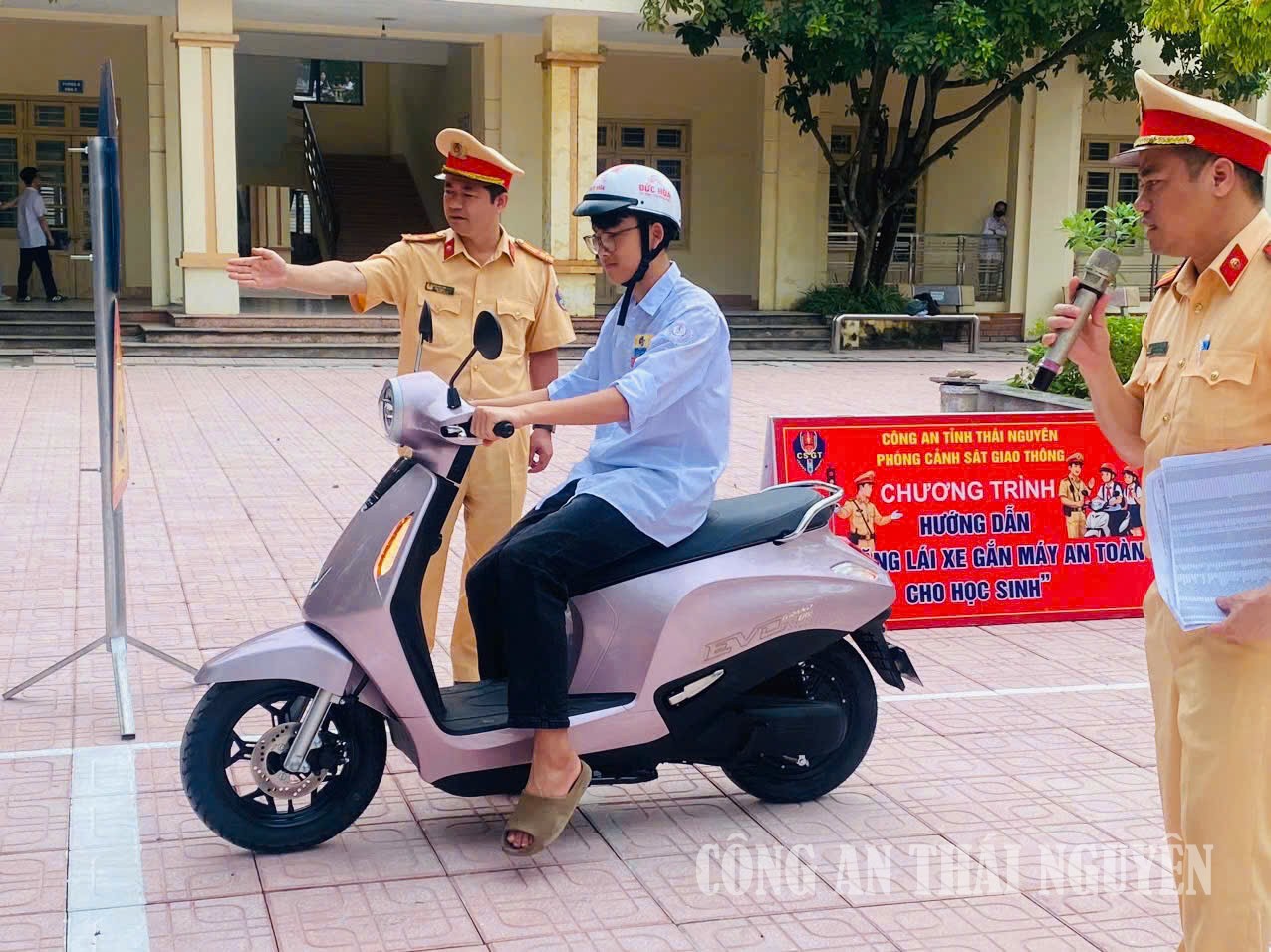 4 PC08Điềm Thụy