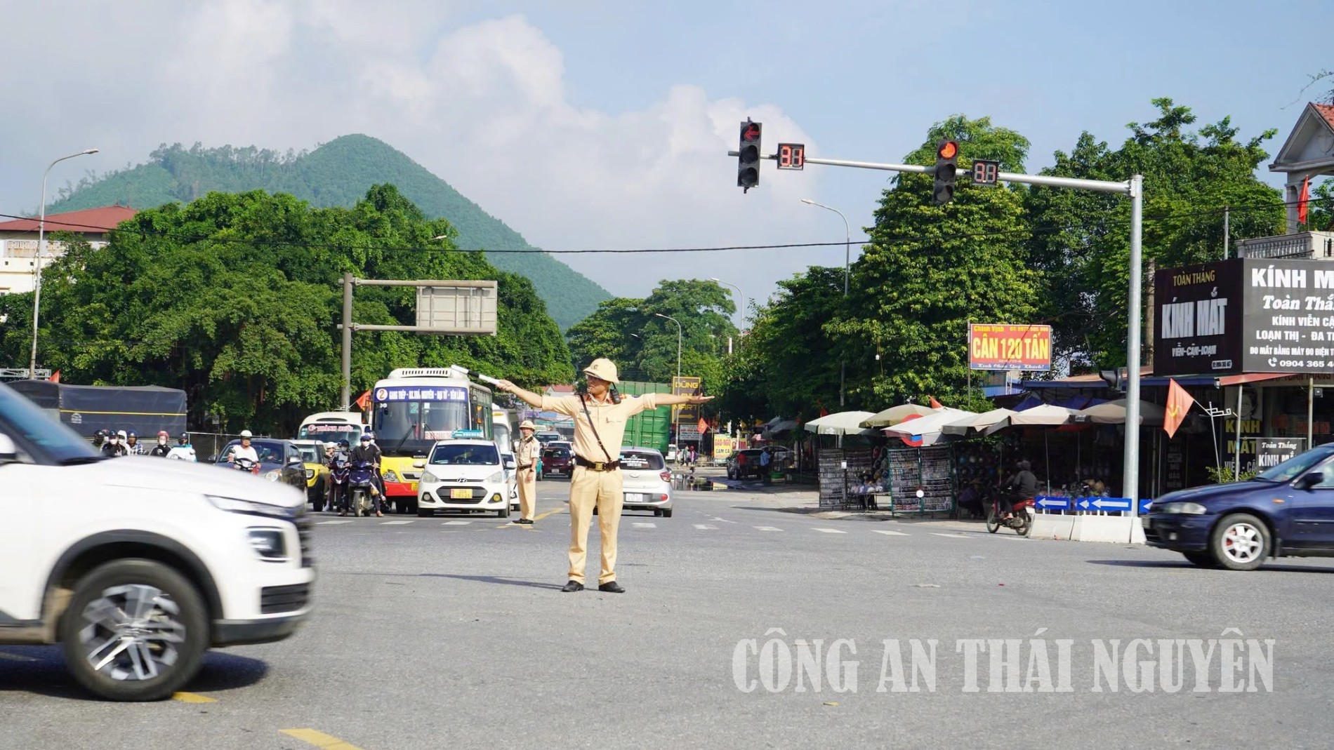 Công an tỉnh Thái Nguyên tăng cường lực lượng đảm bảo trật tự an toàn giao thông dịp nghỉ lễ Quốc khánh 02/9
