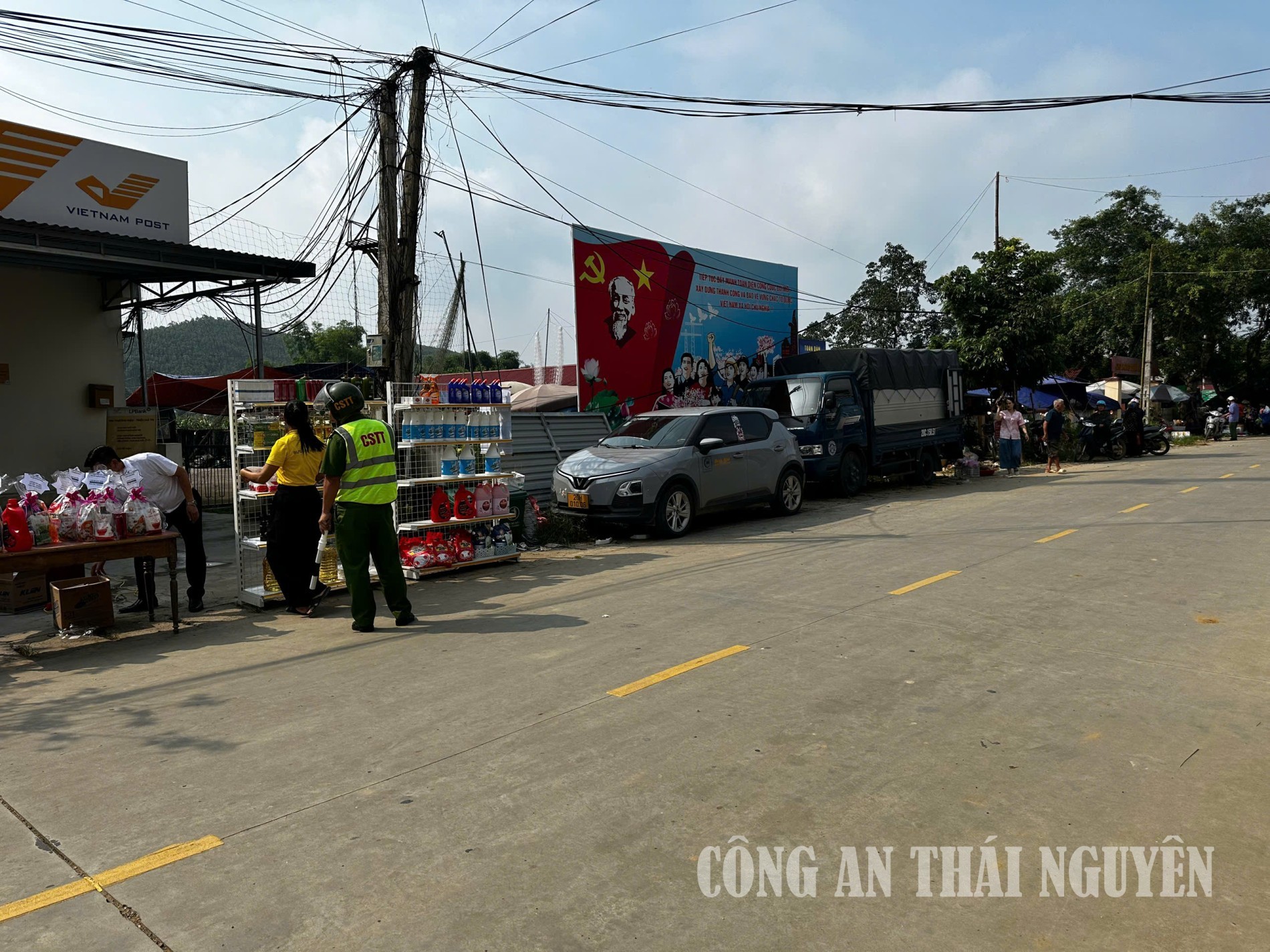 Giải quyết điểm nghẽn về trật tự đô thị ở xã Phượng Tiến