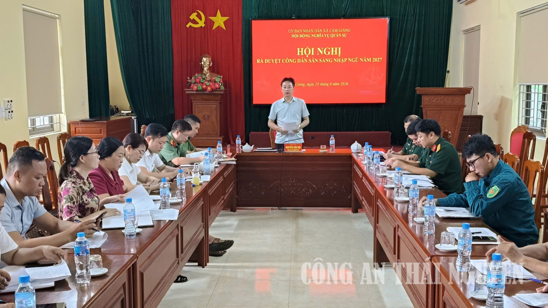 Công an xã Cẩm Giàng phối hợp rà duyệt nguồn công dân sẵn sàng nhập ngũ năm 2027