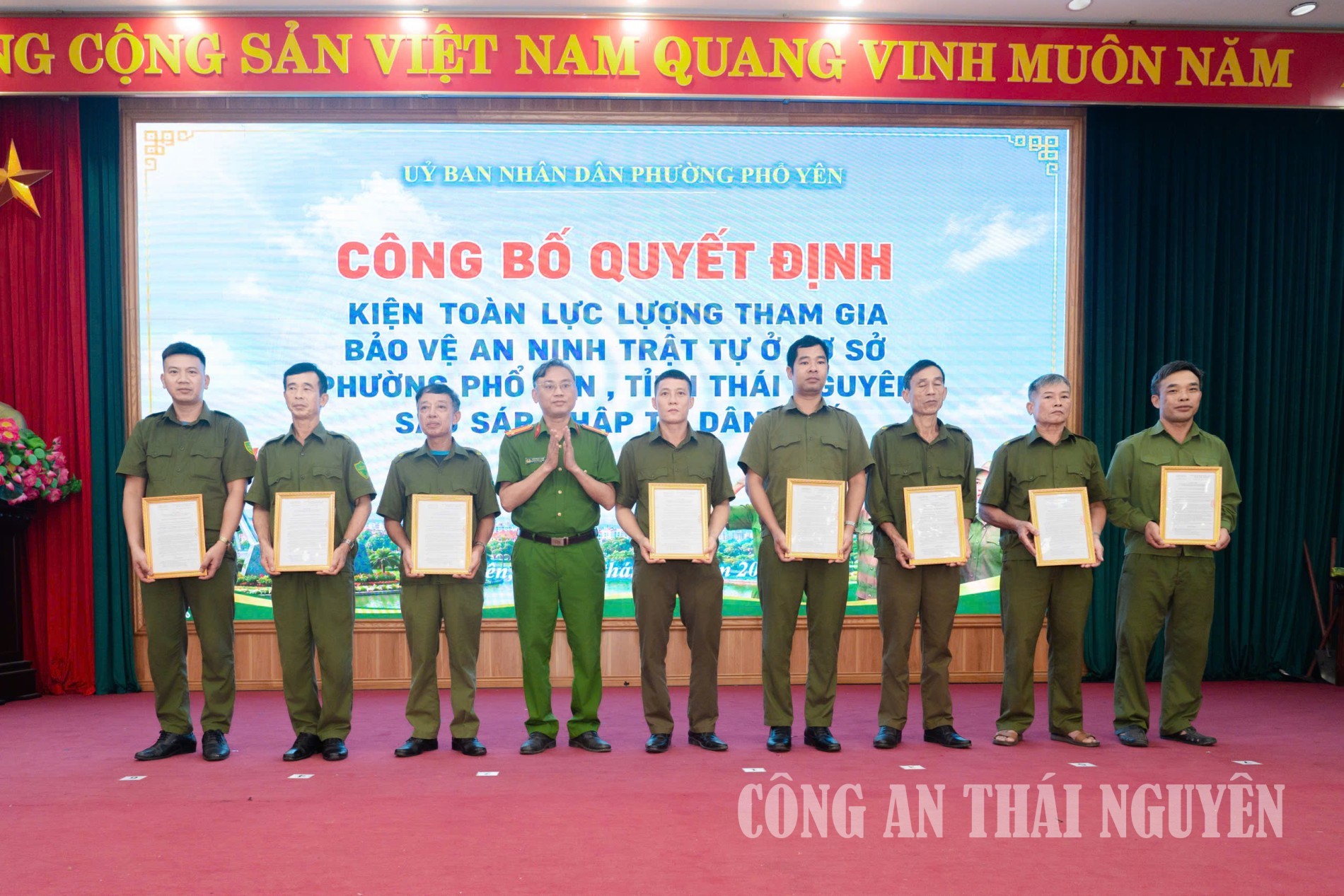 Phường Phổ Yên kiện toàn lực lượng tham gia bảo vệ an ninh, trật tự ở cơ sở.