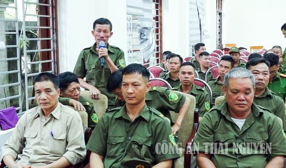 Các đại biểu tham dự hội nghị.