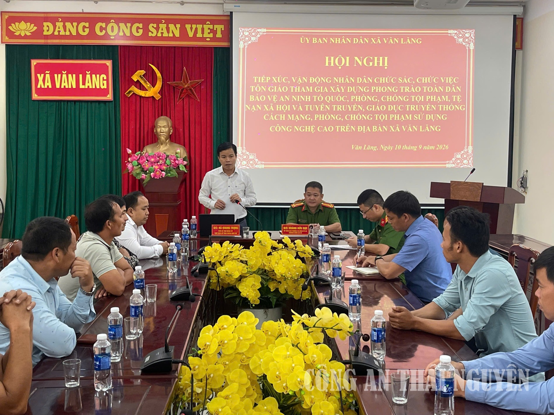 Xã Văn Lăng vận động chức sắc, chức việc tôn giáo tham gia xây dựng phong trào toàn dân bảo vệ ANTQ,