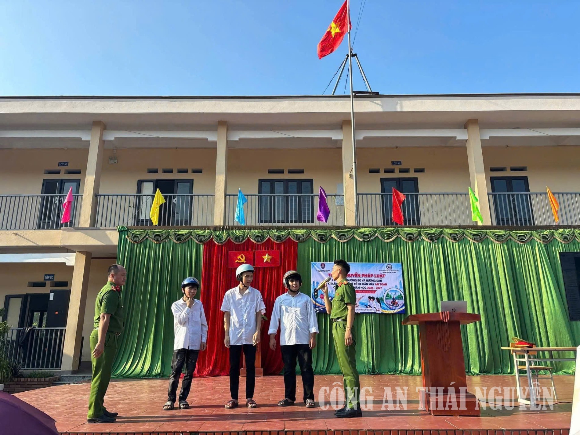 Ảnh 2 yên Bình tuyên truyền PL