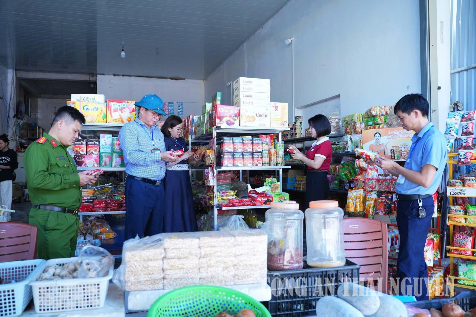 binh yen 23 9 kiem tra banh trung thu