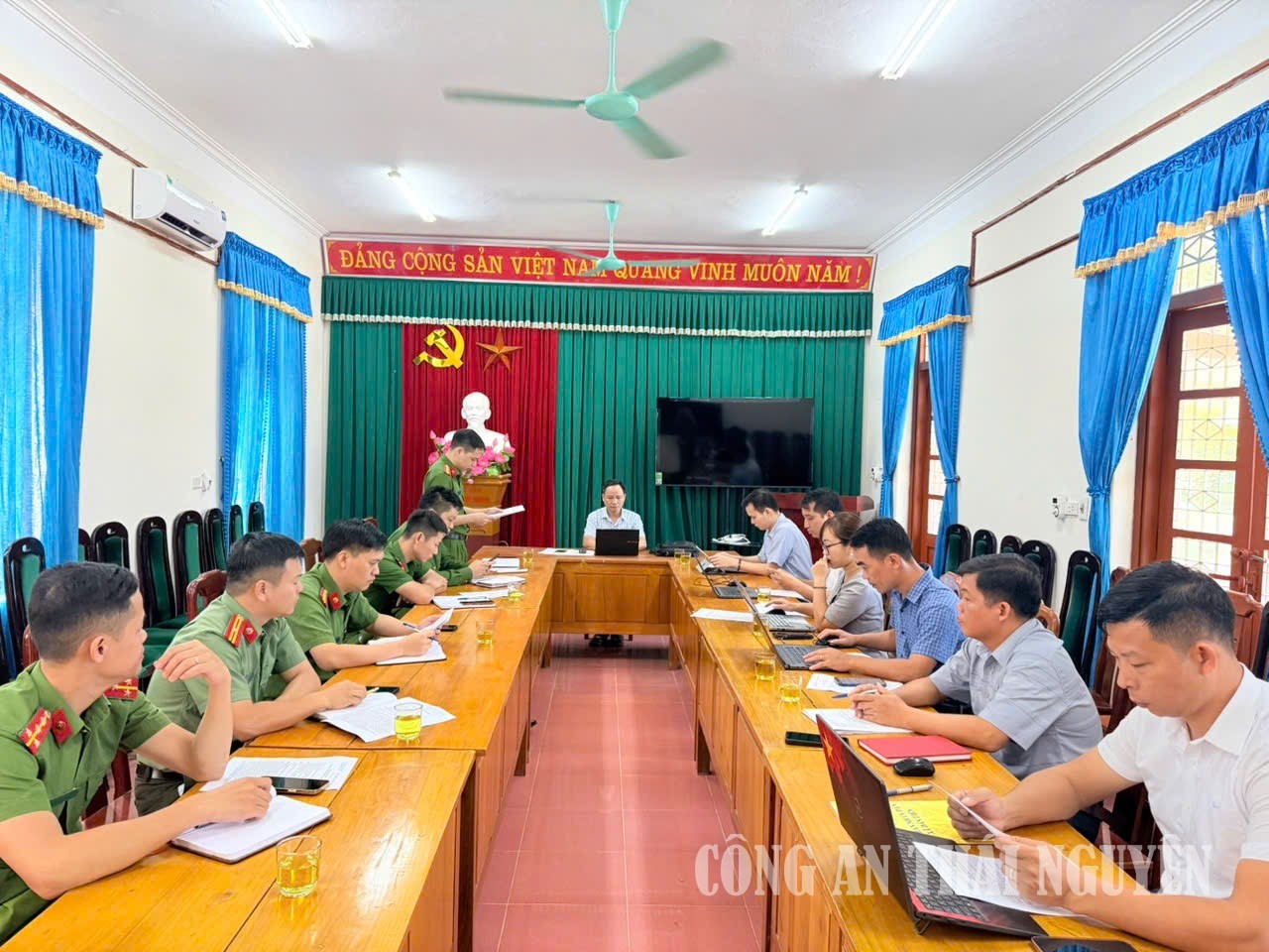 Toàn cảnh buổi kiểm tra.