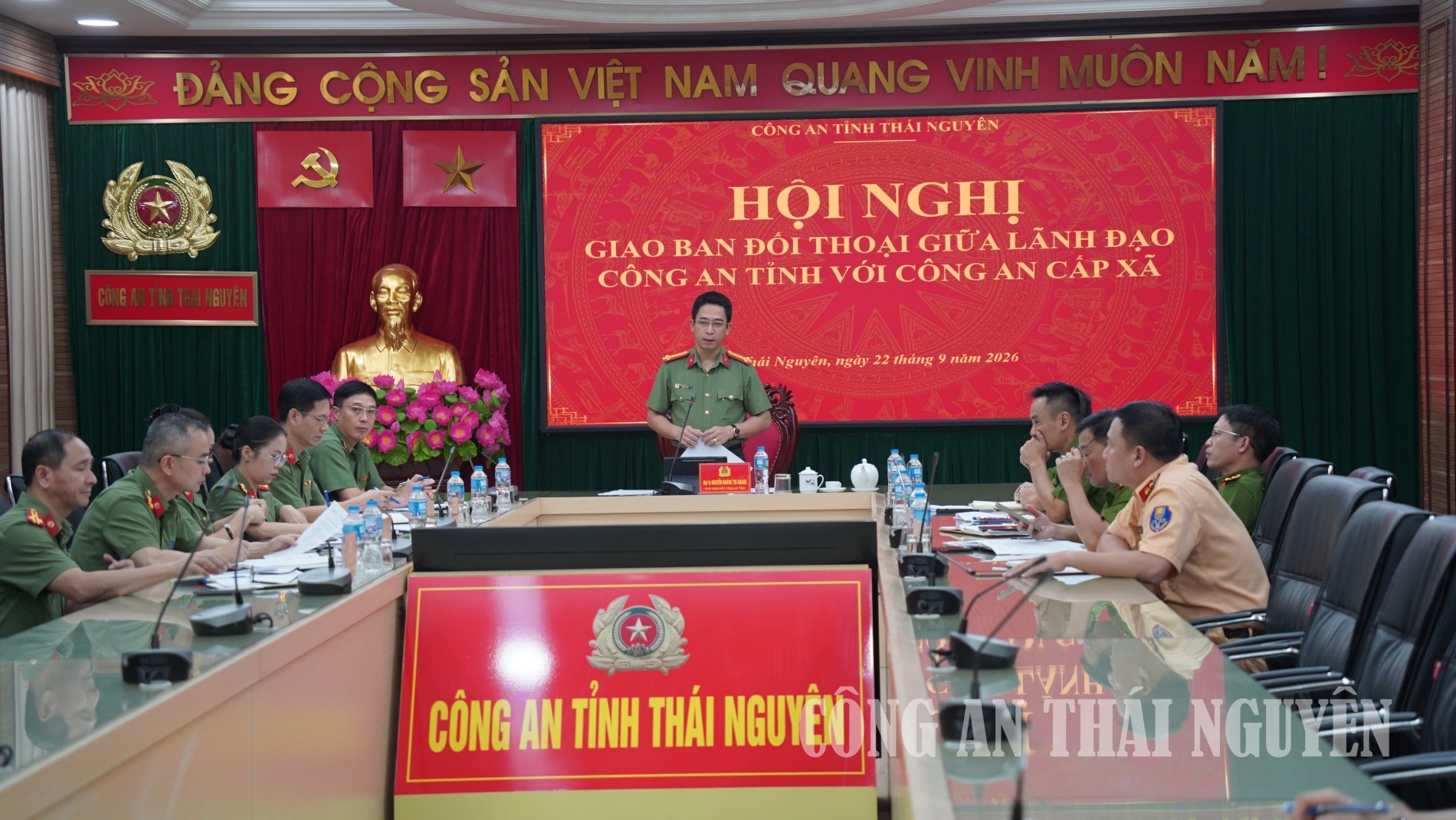 Giao ban, đối thoại giữa đồng chí Phó Giám đốc Công an tỉnh với 16 Công an cấp xã
