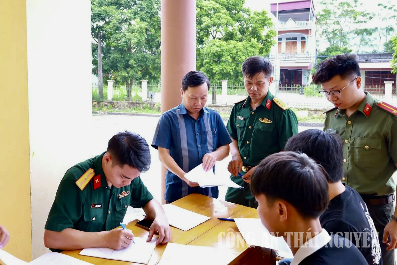 Hình ảnh tại buổi khám sơ tuyển