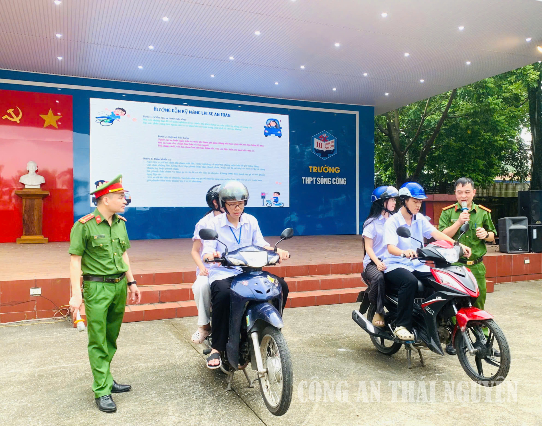 Gần 6.000 cán bộ, học sinh và Nhân dân được đào tạo kỹ năng lái xe mô tô, xe gắn máy an toàn.