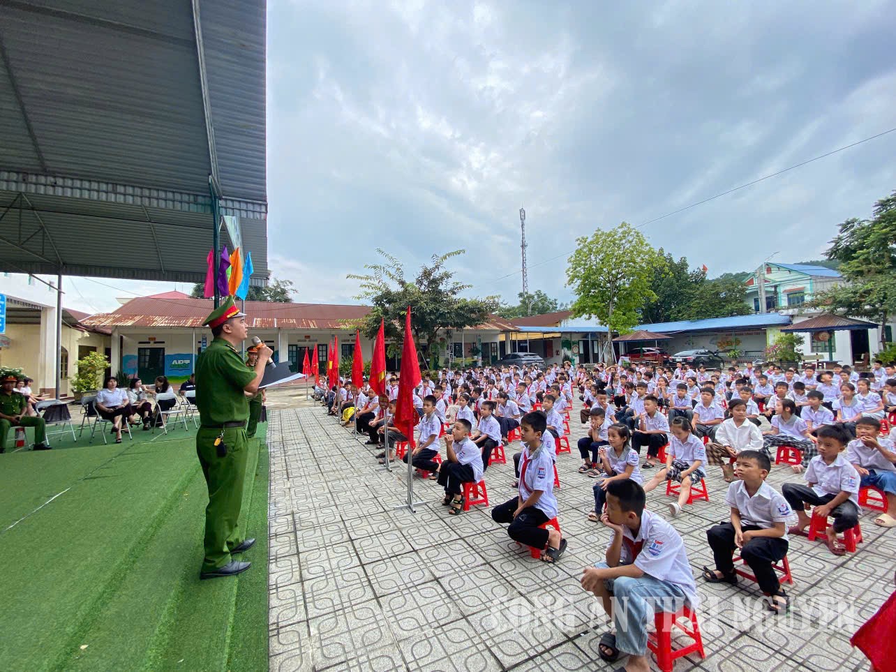 Phú Lạc tuyên truyền giao thông