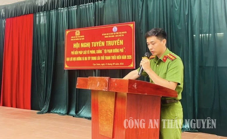 Vạn xuân tuyên truyền học sinh