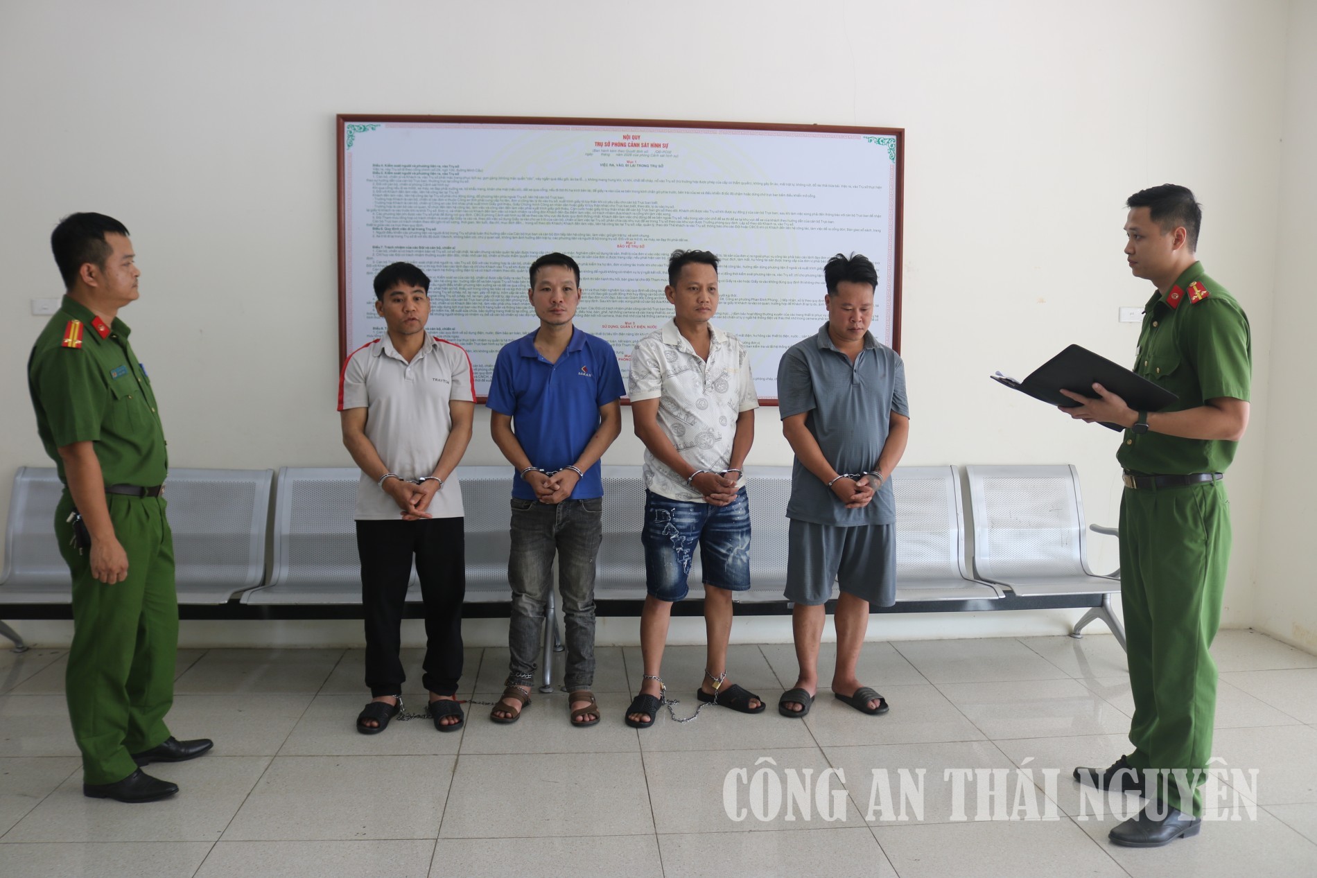 Bắt nhóm đối tượng cướp tài sản, bắt, giữ người trái pháp luật