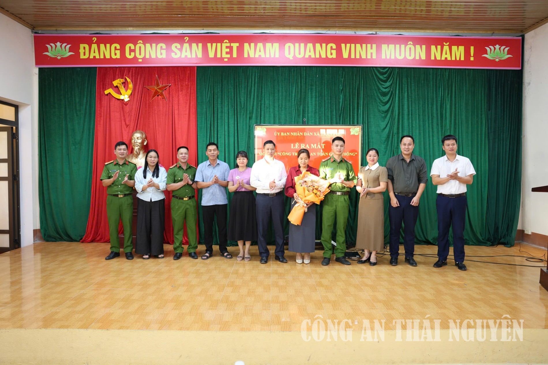 Ra mắt mô hình "Cổng trường an toàn giao thông"