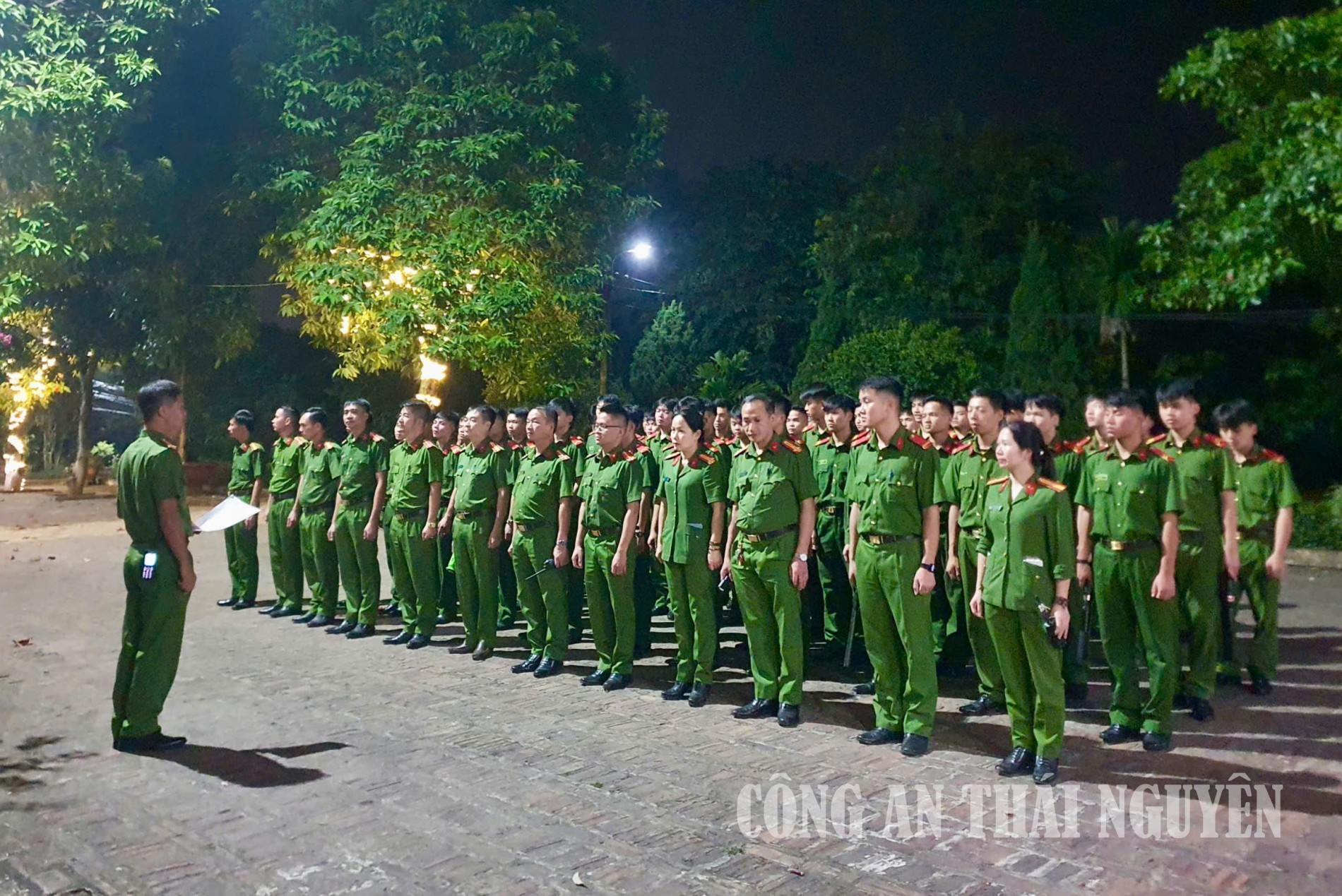 Trại tạm giam số 1 thực tập phương án, bảo đảm an ninh, an toàn khu giam giữ.