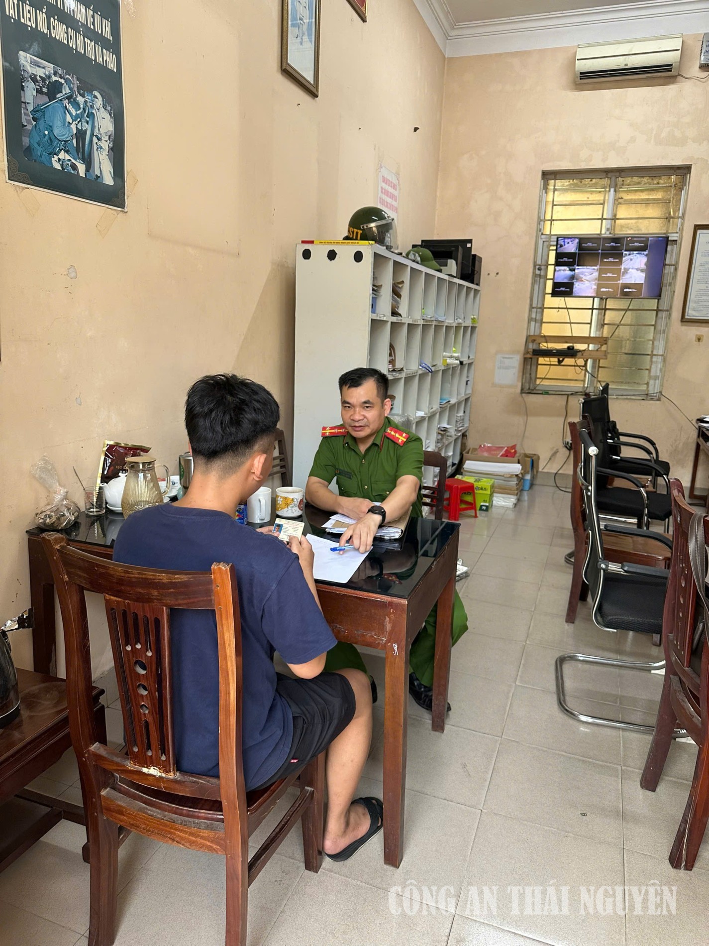Người vi phạm viết cam kết