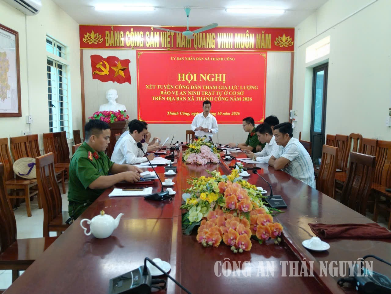 Tổ chức xét tuyển thành viên lực lượng tham gia bảo vệ an ninh, trật tự ở cơ sở