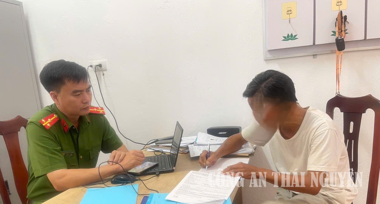 30 09 2026 Công an xã Tân Khánh Tăng cường công tác quản lý bến đò và đảm bảo an toàn cho học sinh đến trường 1