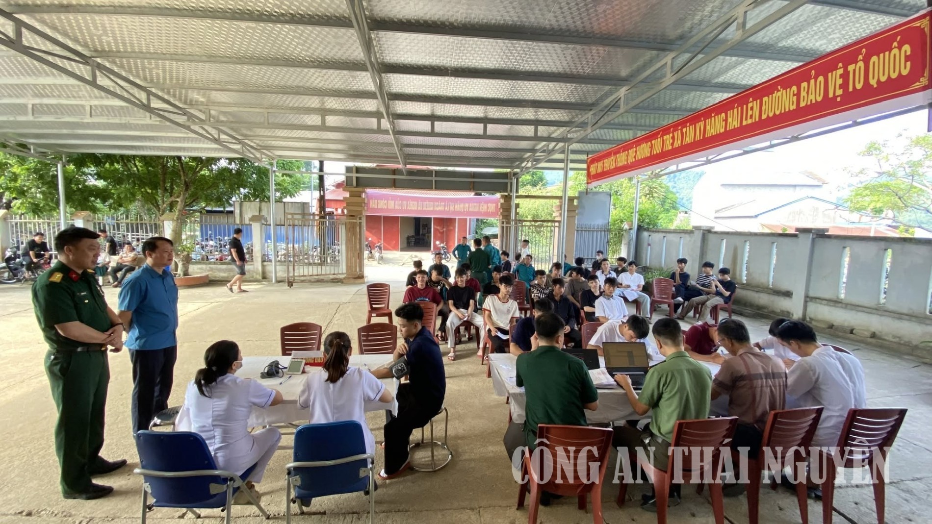 Công an xã phối hợp khám sơ tuyển nghĩa vụ quân sự, nghĩa vụ Công an nhân dân năm 2027