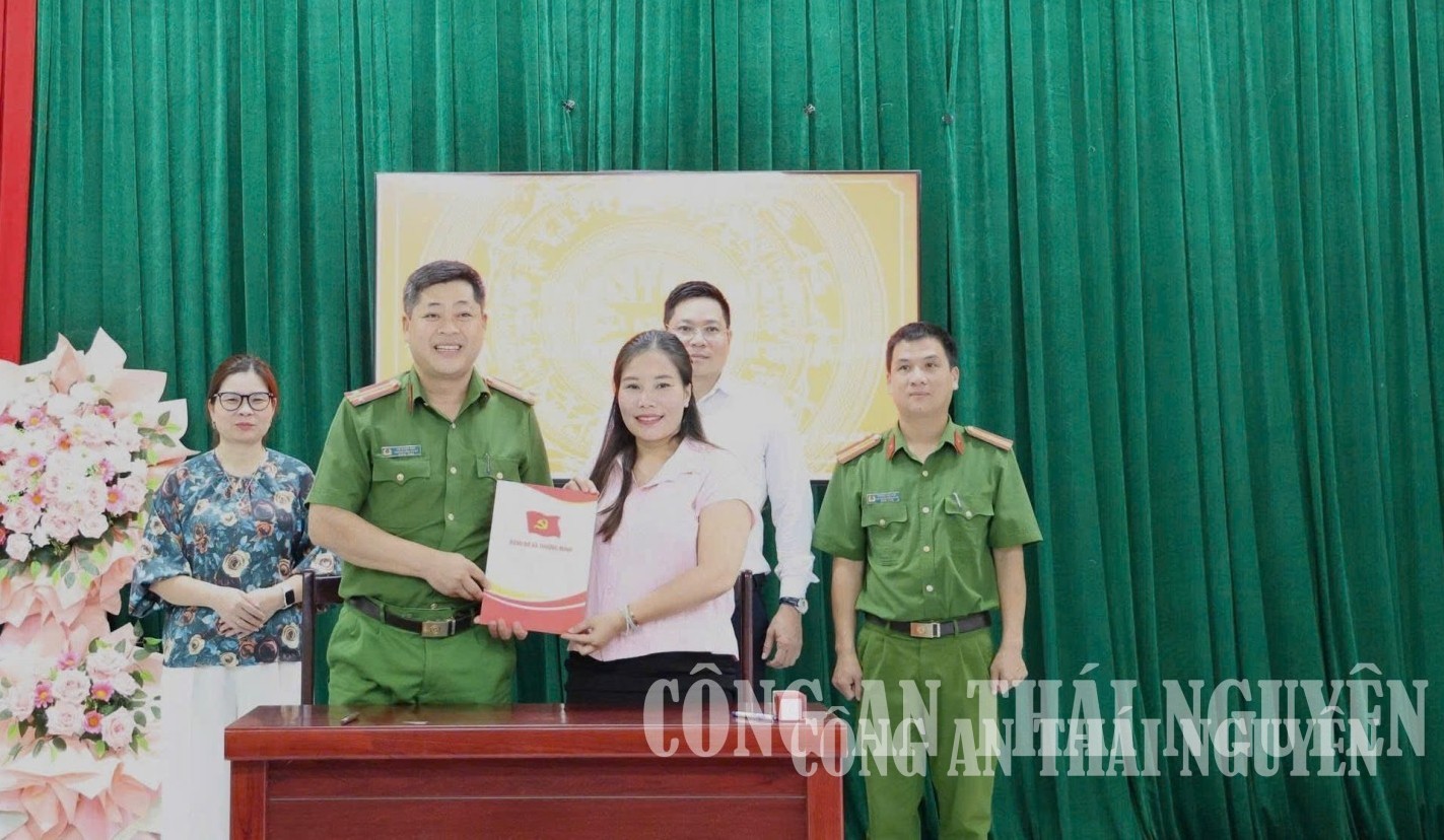 Hợp tác xã ký cam kết thực hiện mô hình “Không ma túy”