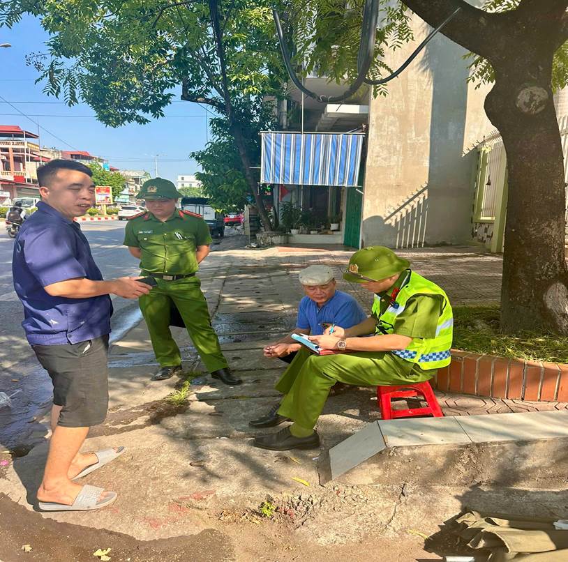 Tăng cường tuần tra, xử lý vi phạm trật tự công cộng và trật tự đô thị trên địa bàn phường Gia Sàng.