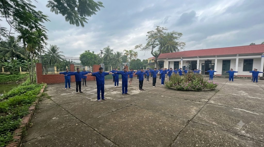 Ảnh: Các hoạt động văn hóa văn nghệ, thể dục thể thao được duy trì thường xuyên, tạo không khí vui tươi, phấn khởi trong học viên