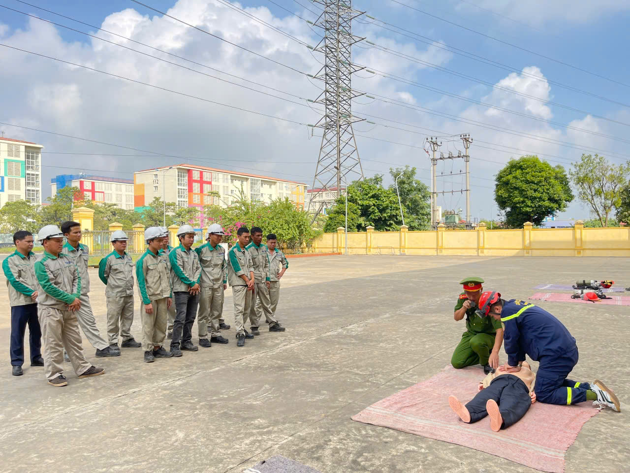 Huấn luyện nghiệp vụ cho lực lượng phòng cháy, chữa cháy và cứu nạn, cứu hộ tại doanh nghiệp