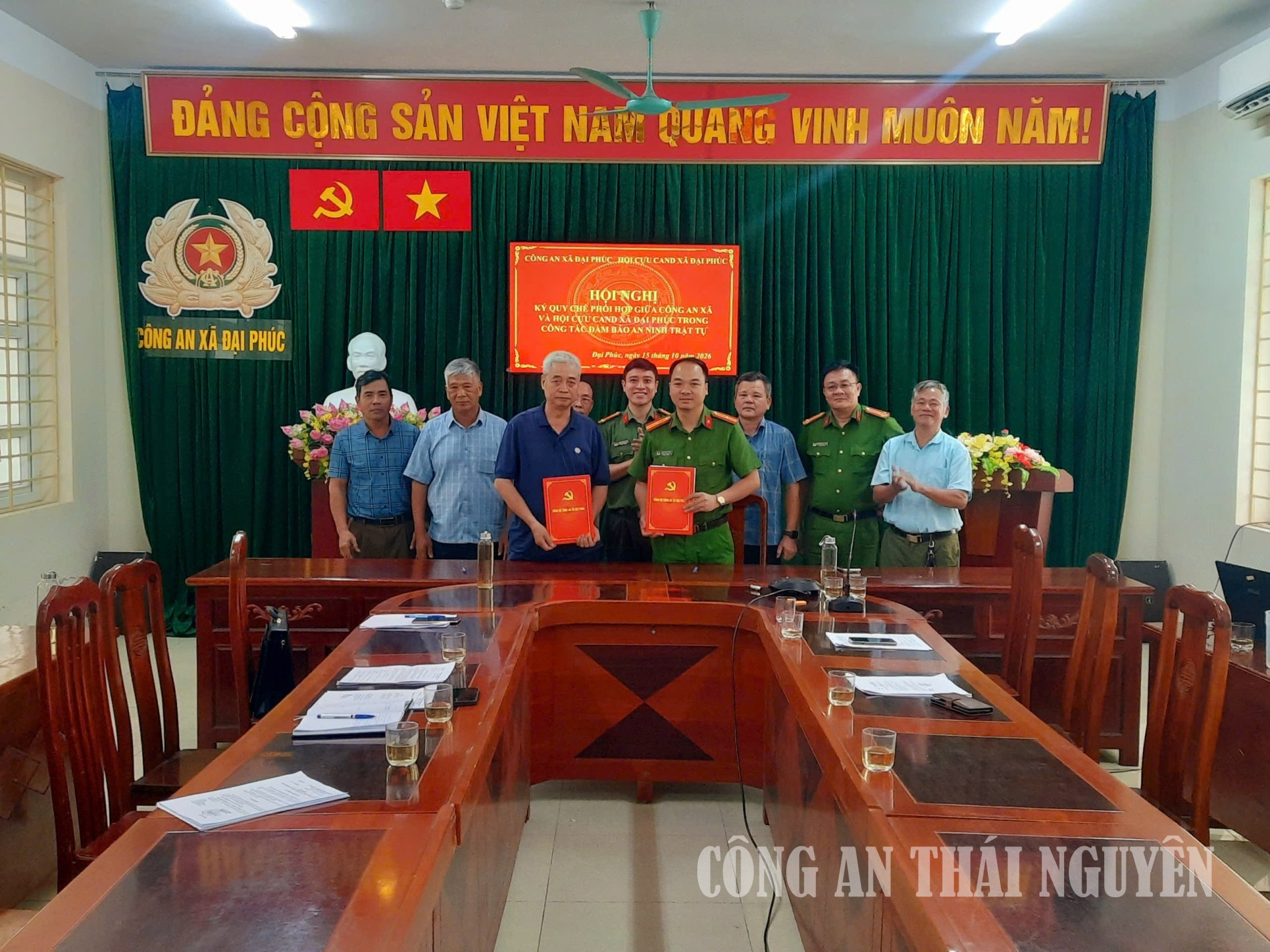 Công an xã Đại Phúc ký quy chế phối hợp với Hội Cựu CAND xã.