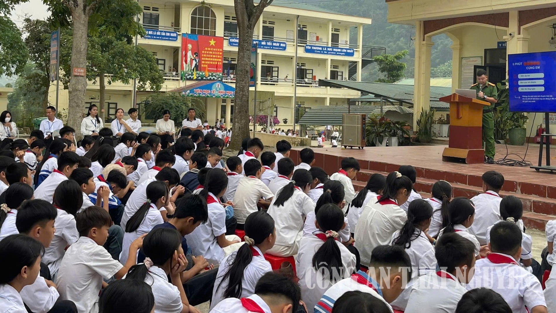 Toàn cảnh buổi tuyên truyền