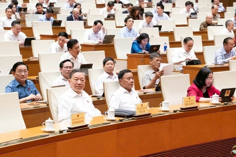 Bộ trưởng Lương Tam Quang trình Quốc hội 5 dự án luật do Bộ Công an chủ trì soạn thảo