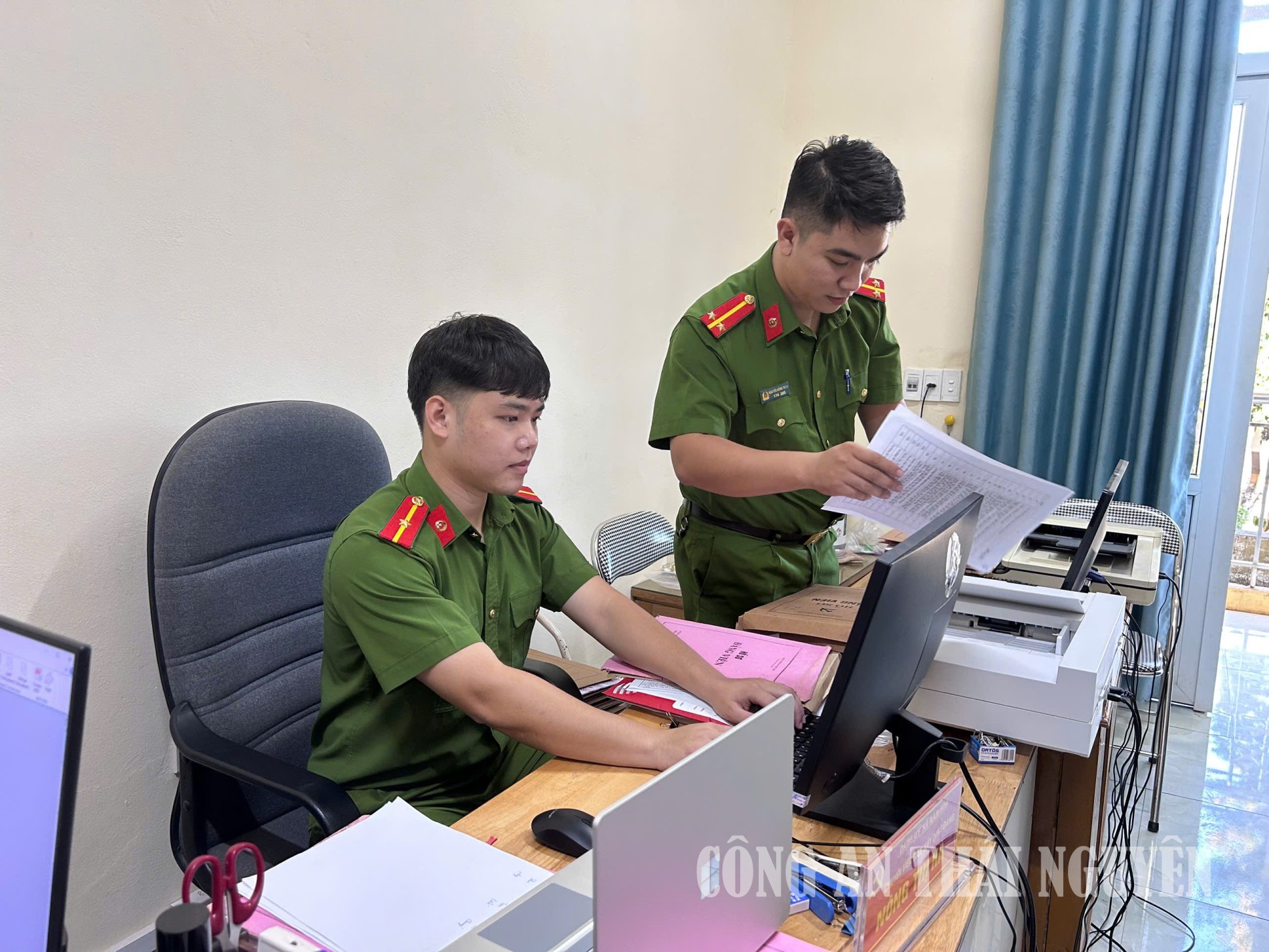 số hóa hồ sơ đảng